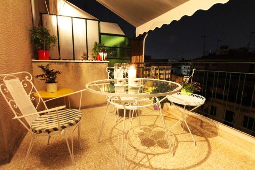 Charming Rooftop Nest With Awesome Acropolis View Downtown Atenas Exterior foto